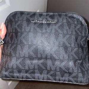MK cross body purse